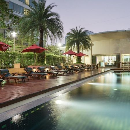 Centre Point Sukhumvit Thong-Lo Hotel Банкок Екстериор снимка