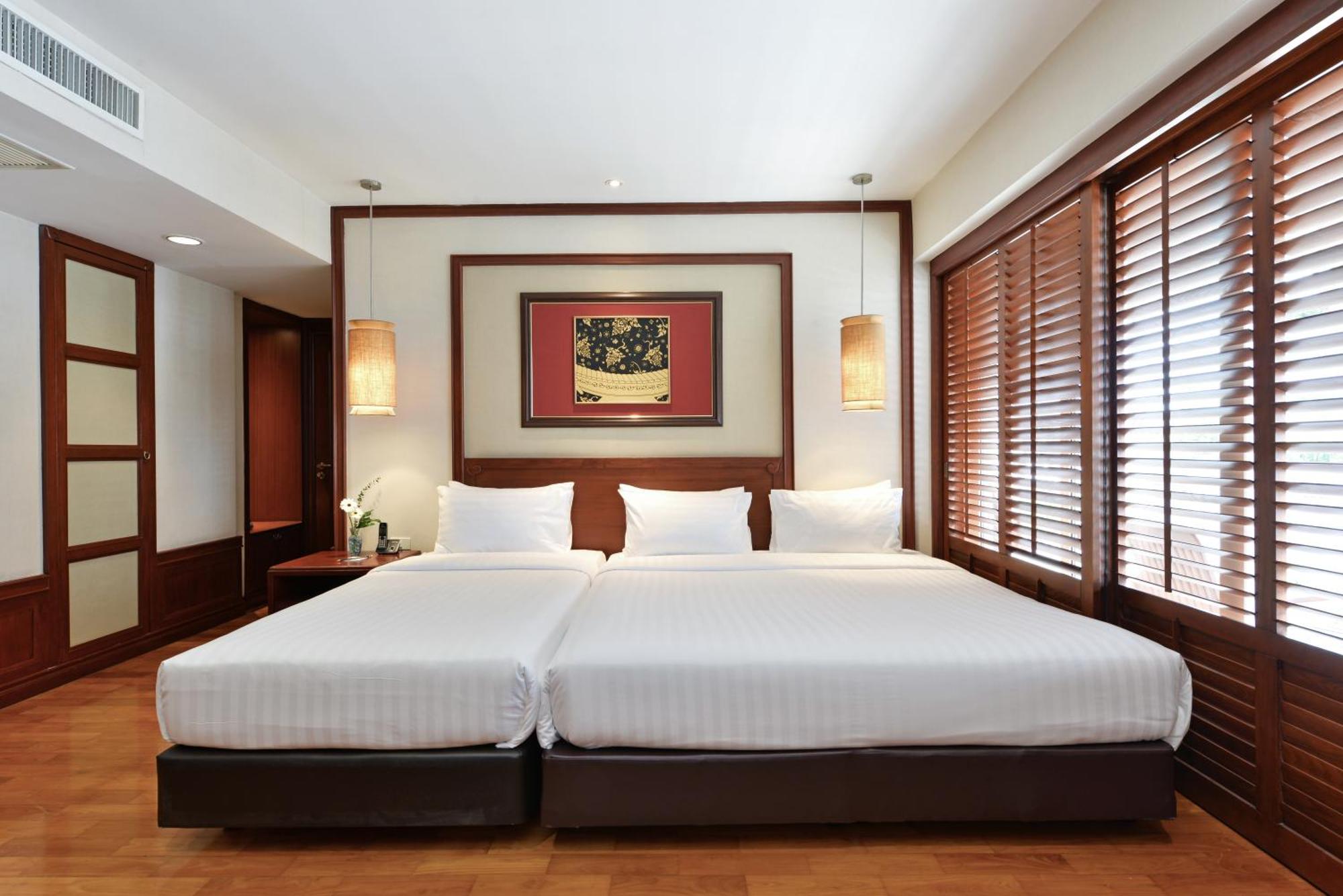 Centre Point Sukhumvit Thong-Lo Hotel Банкок Екстериор снимка