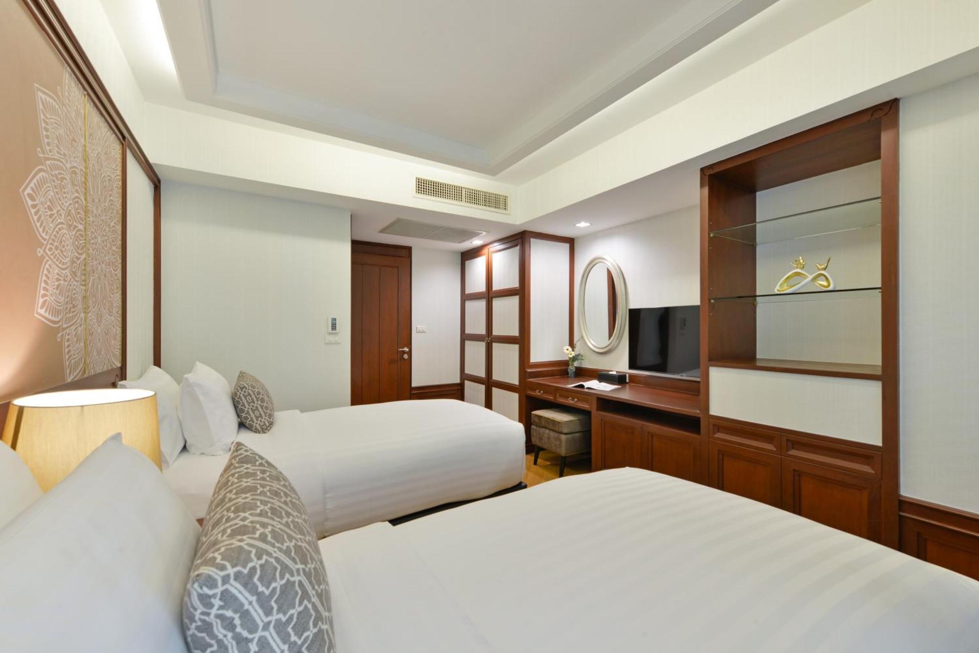 Centre Point Sukhumvit Thong-Lo Hotel Банкок Екстериор снимка