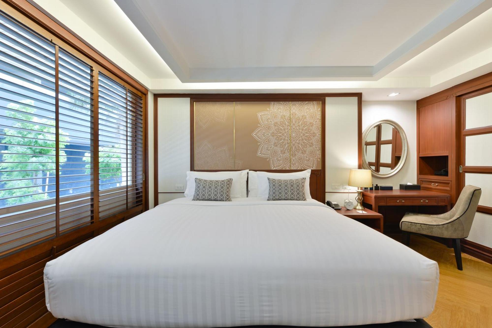 Centre Point Sukhumvit Thong-Lo Hotel Банкок Екстериор снимка