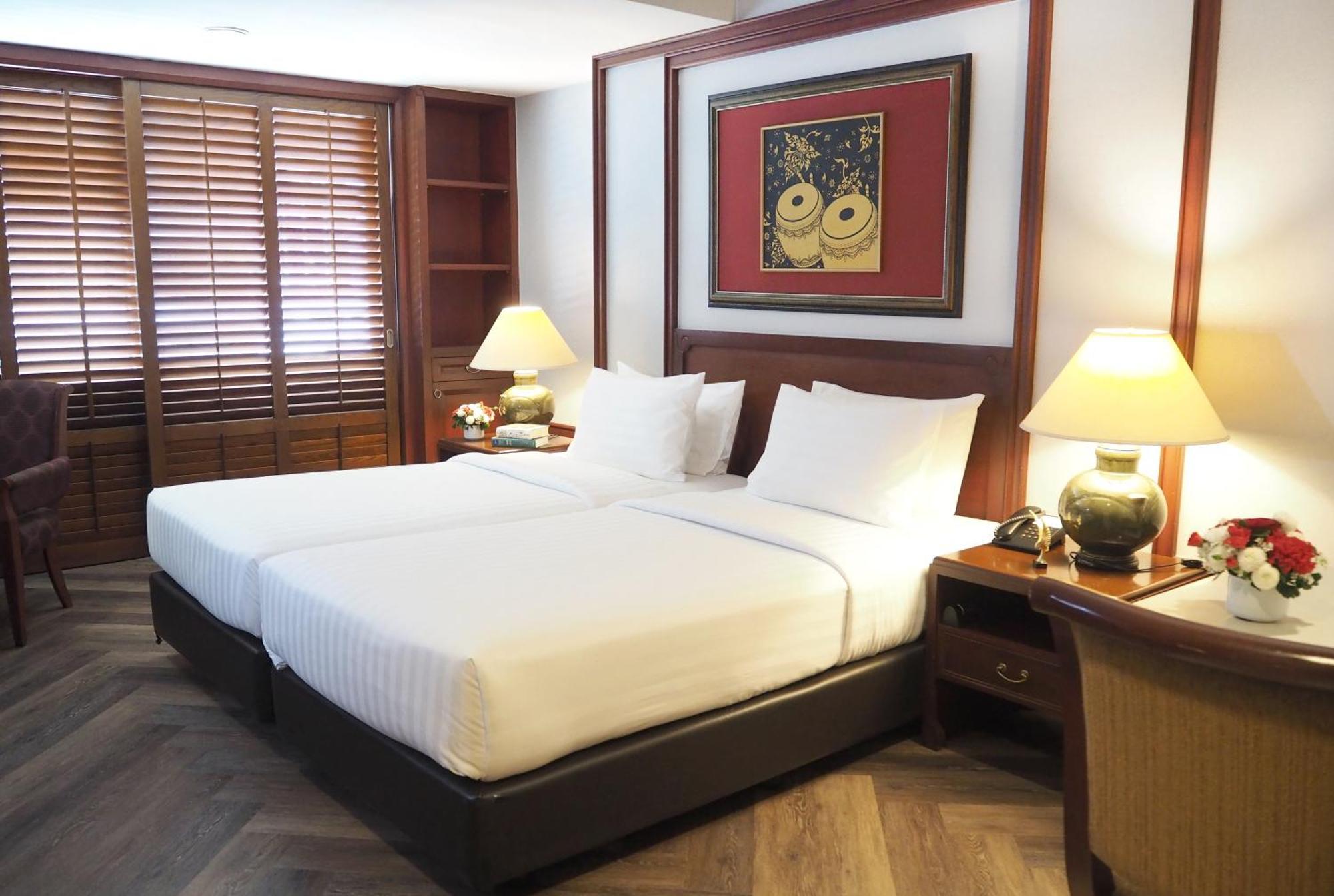 Centre Point Sukhumvit Thong-Lo Hotel Банкок Екстериор снимка